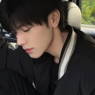 丁芷巧